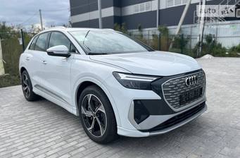 Audi Q4 e-tron 2024 Creative