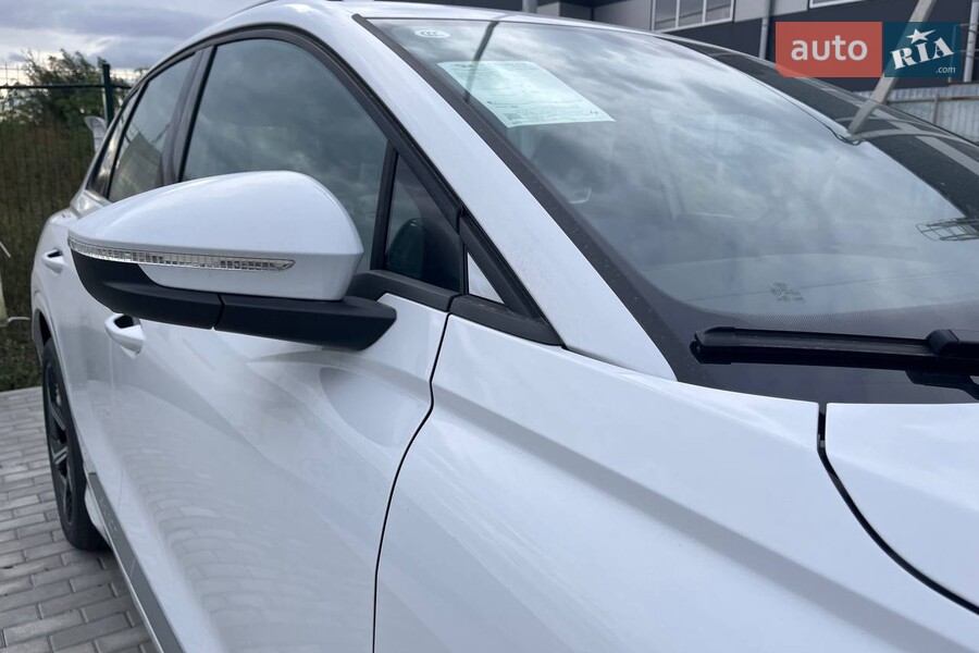 Audi Q4 e-tron - фото 21