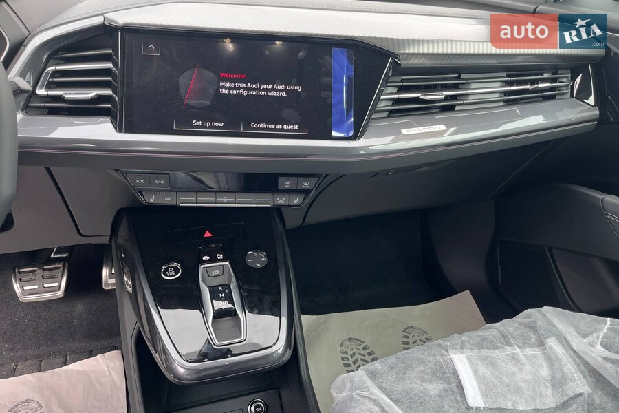 Audi Q4 e-tron - фото 17
