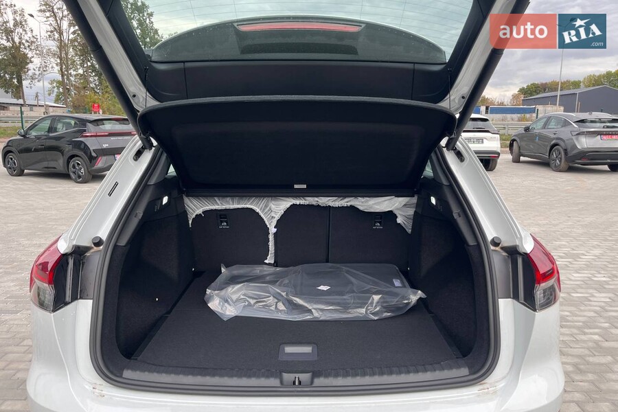 Audi Q4 e-tron - фото 24