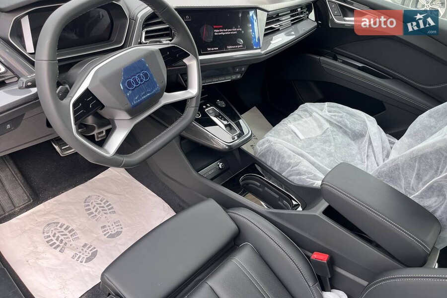 Audi Q4 e-tron - фото 14