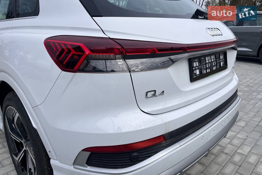 Audi Q4 e-tron - фото 7