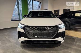 Audi Q4 e-tron 2025 Creative