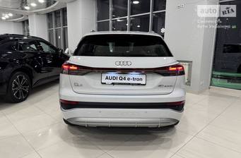 Audi Q4 e-tron 2024 Creative