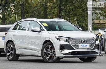 Audi Q4 e-tron 2025 Creative
