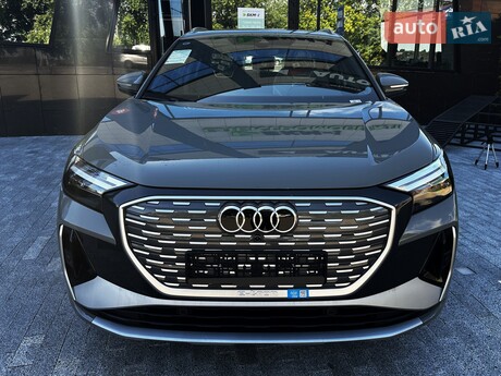 Audi Q4 e-tron 2025