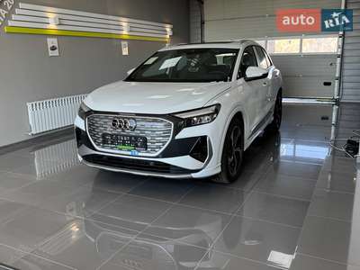 Audi Q4 e-tron 2025 Creative