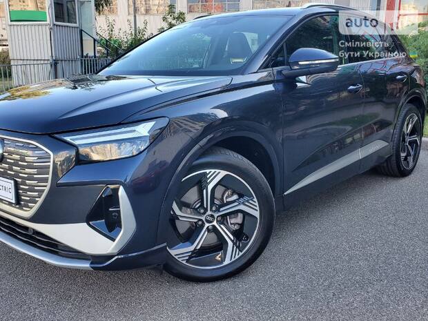 Audi Q4 e-tron 2023