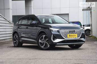 Audi Q4 e-tron 2025 Champion