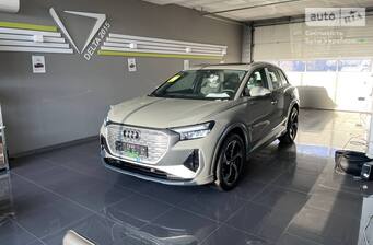 Audi Q4 e-tron 2025 Creative