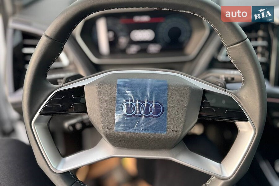 Audi Q4 e-tron - фото 36