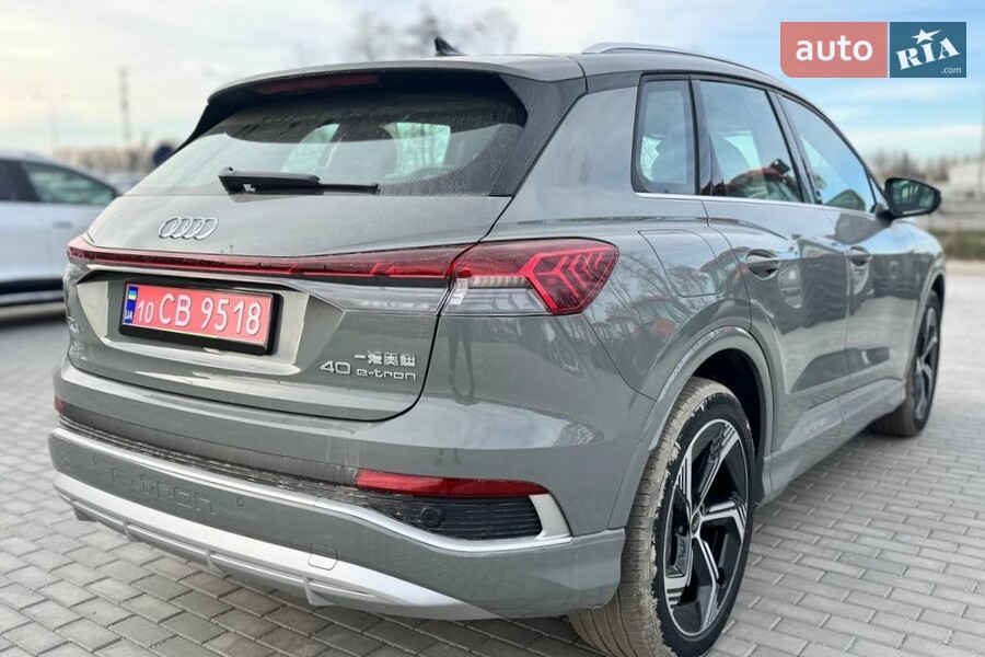Audi Q4 e-tron - фото 10