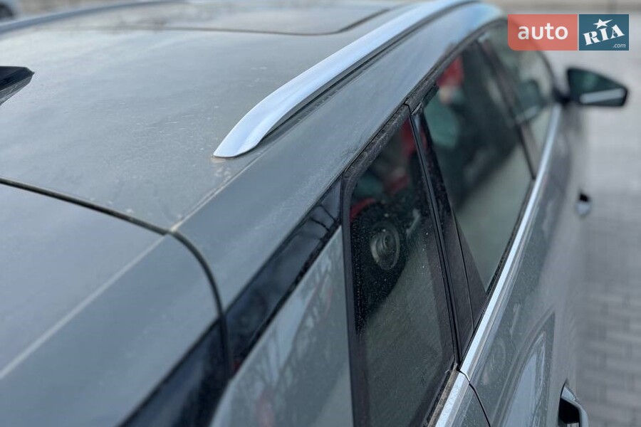 Audi Q4 e-tron - фото 16