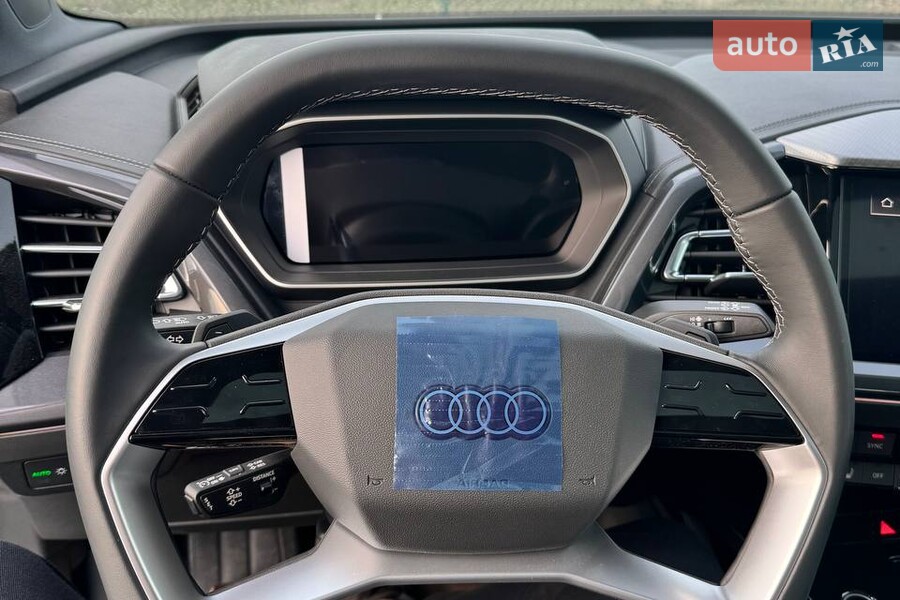 Audi Q4 e-tron - фото 37