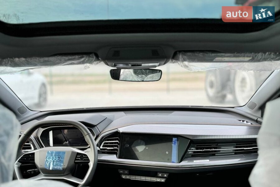 Audi Q4 e-tron - фото 38