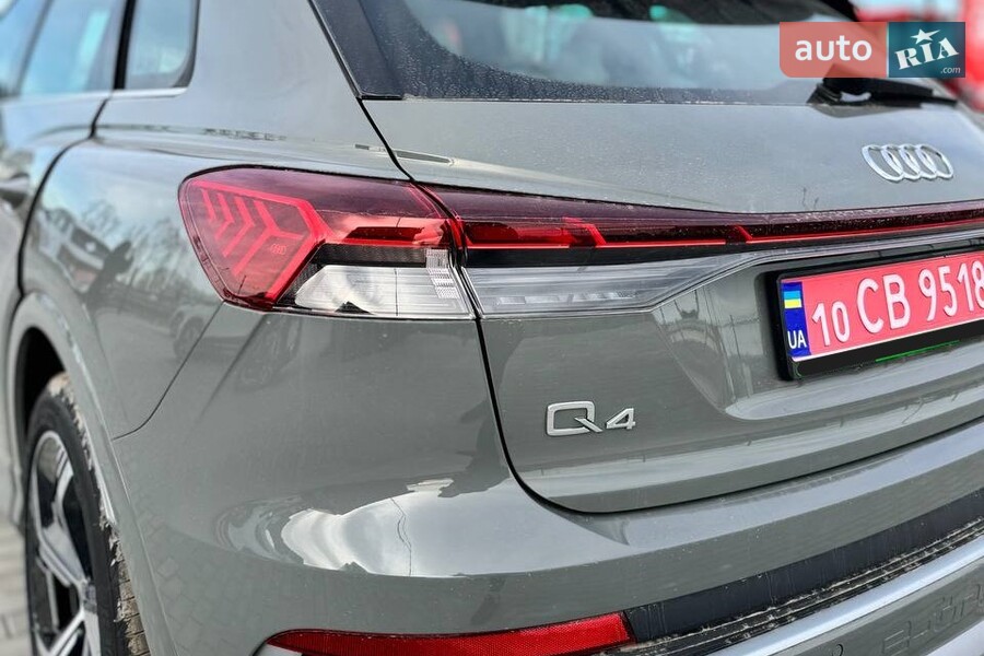 Audi Q4 e-tron - фото 14