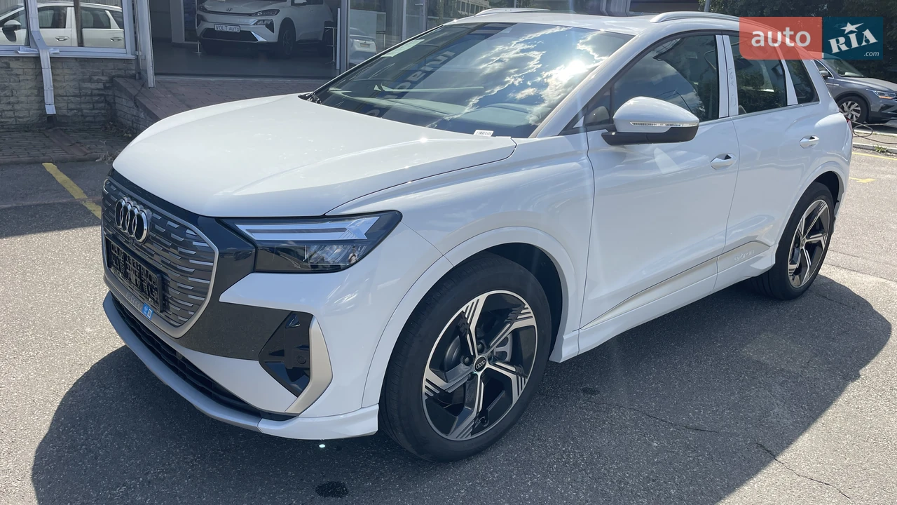 Audi Q4 e-tron Creative
