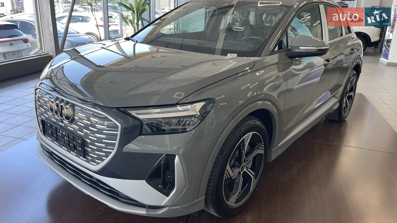 Audi Q4 e-tron Creative