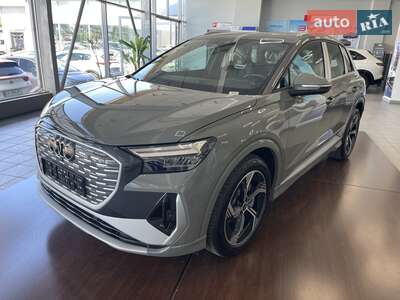 Audi Q4 e-tron 2025 Creative