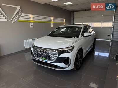 Audi Q4 e-tron 2025 Creative
