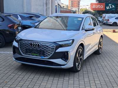 Audi Q4 e-tron 2025 Creative