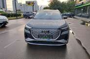 Audi Q4 e-tron Creative