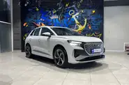 Audi Q4 e-tron Creative