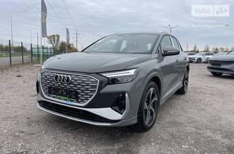 Audi Q4 e-tron 2025 Creative