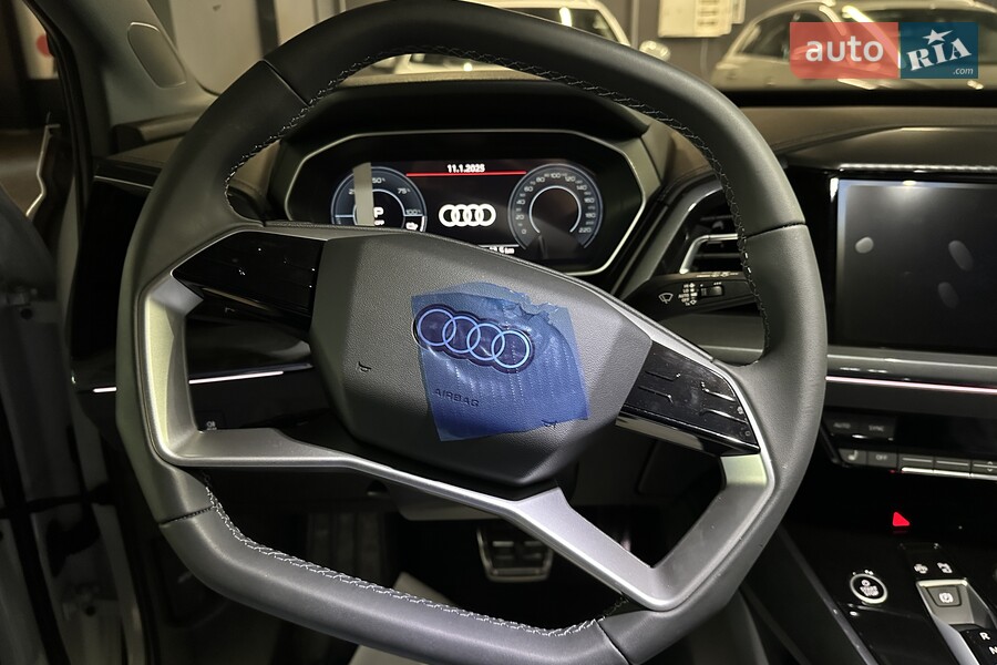 Audi Q4 e-tron - фото 11