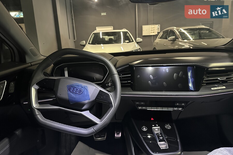 Audi Q4 e-tron - фото 19