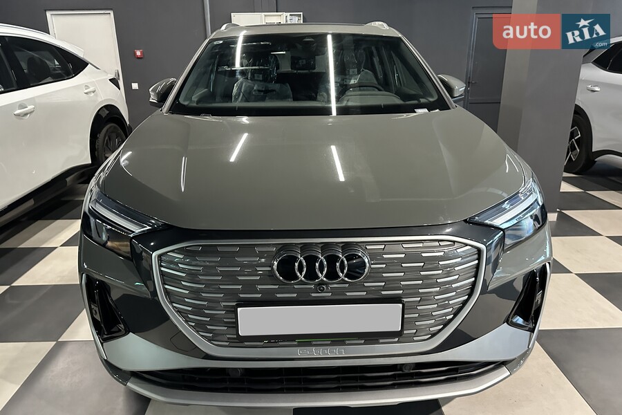 Audi Q4 e-tron - фото 3
