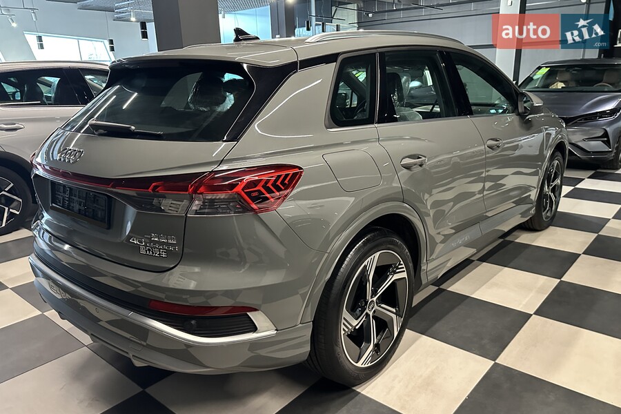 Audi Q4 e-tron - фото 6