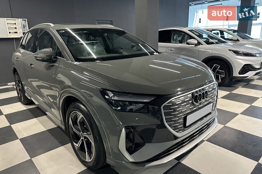 Audi Q4 e-tron - фото 4