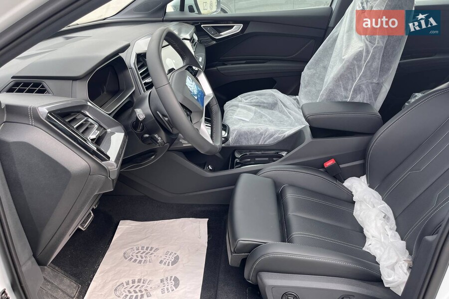 Audi Q4 e-tron - фото 11