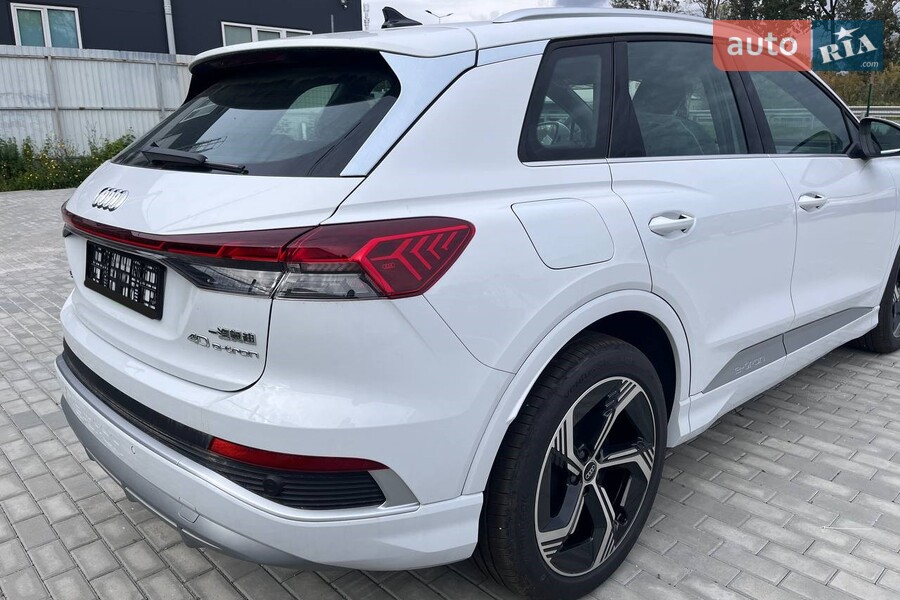 Audi Q4 e-tron - фото 5