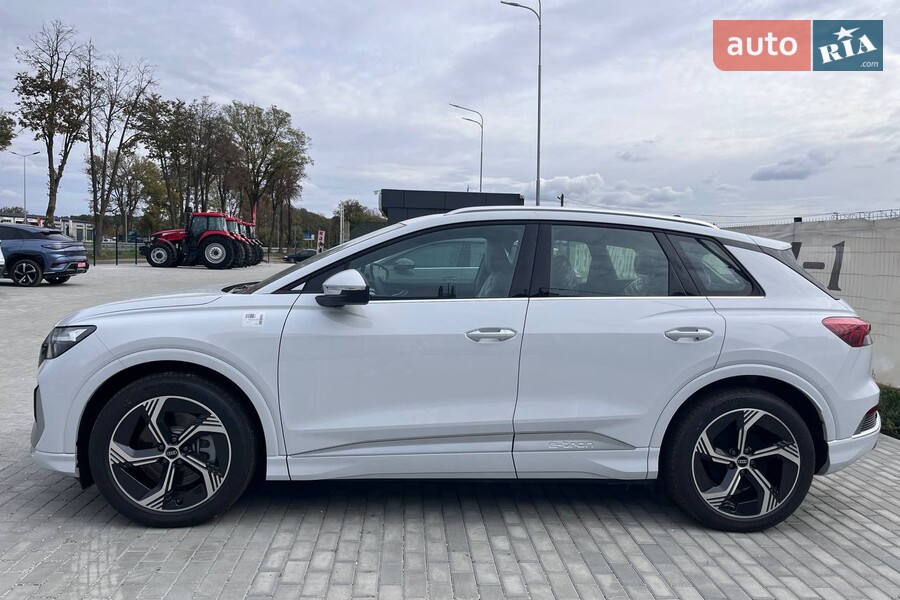 Audi Q4 e-tron - фото 4
