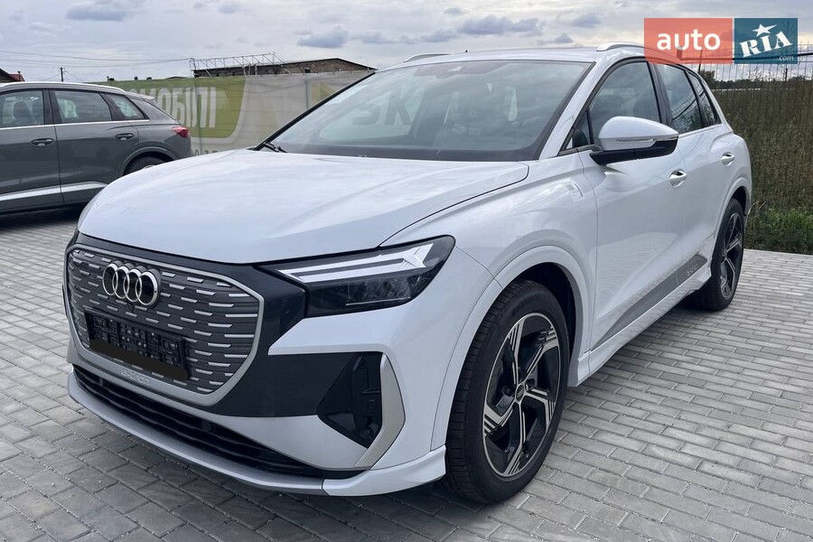 Audi Q4 e-tron - фото 1