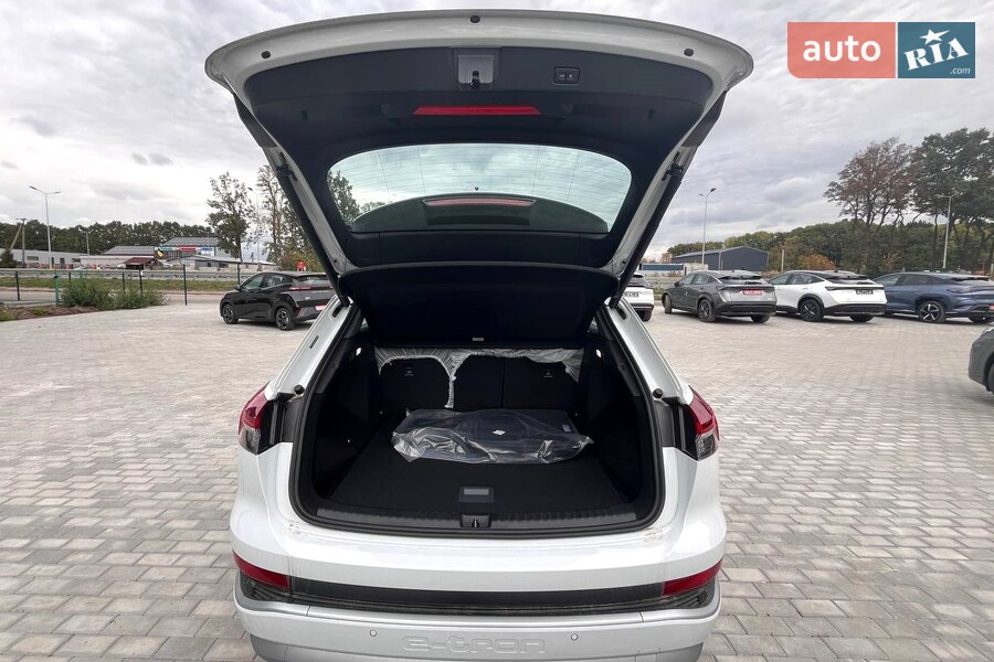 Audi Q4 e-tron - фото 9