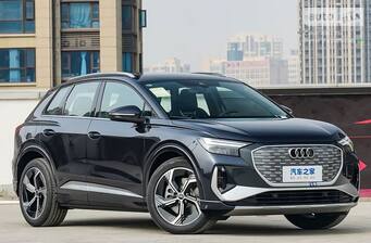 Audi Q4 e-tron 2025 Creative