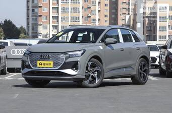 Audi Q4 e-tron 2025 Creative