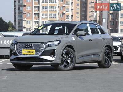 Audi Q4 e-tron 2025 Creative