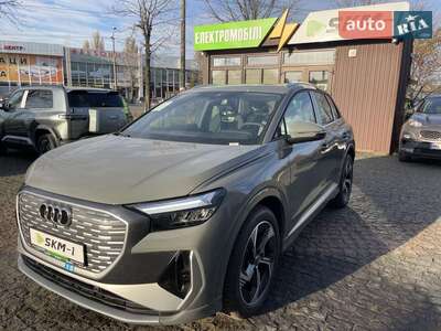 Audi Q4 e-tron 2025 Creative