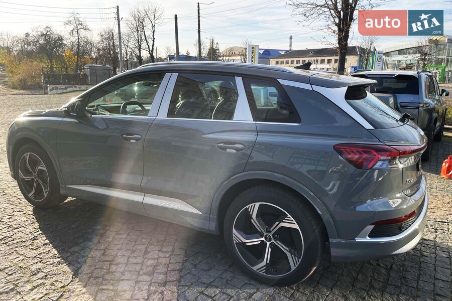Audi Q4 e-tron - фото 7