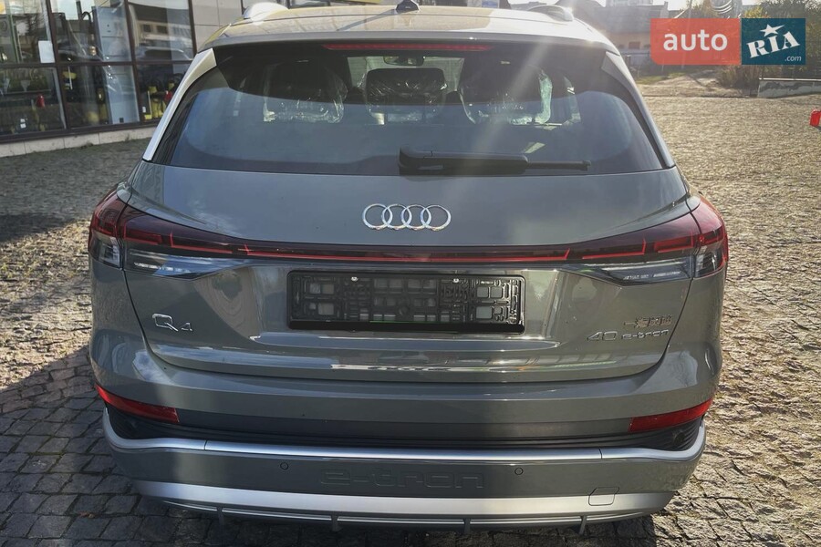Audi Q4 e-tron - фото 10