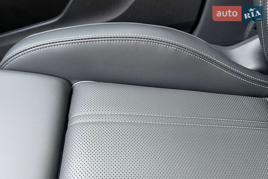 Audi Q4 e-tron - фото 18