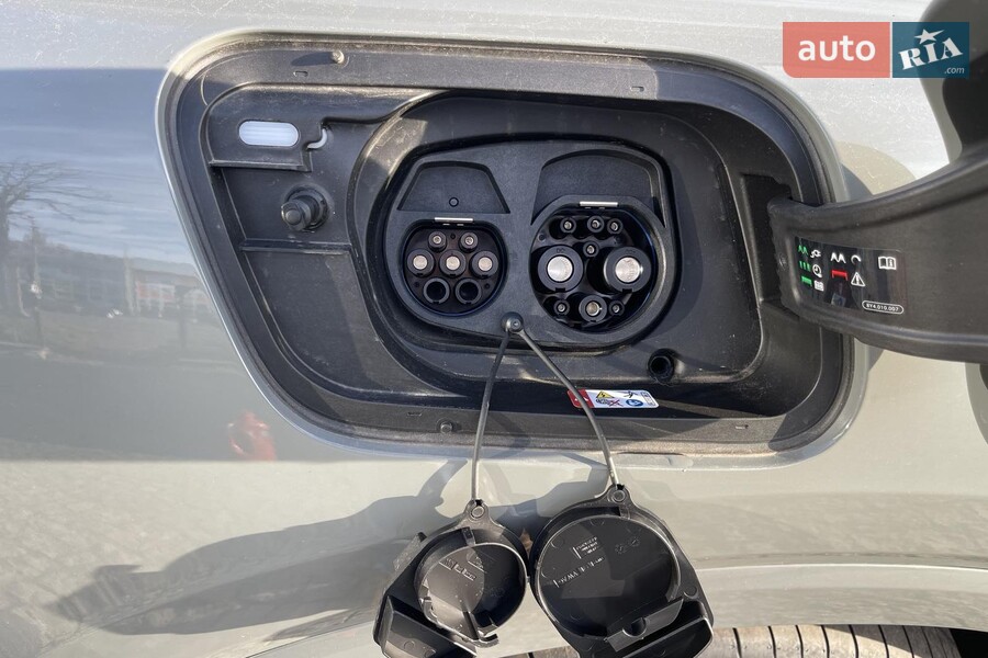 Audi Q4 e-tron - фото 15