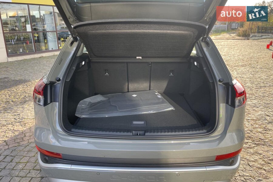 Audi Q4 e-tron - фото 11