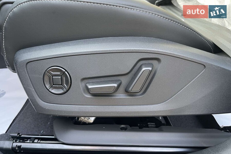 Audi Q4 e-tron - фото 24