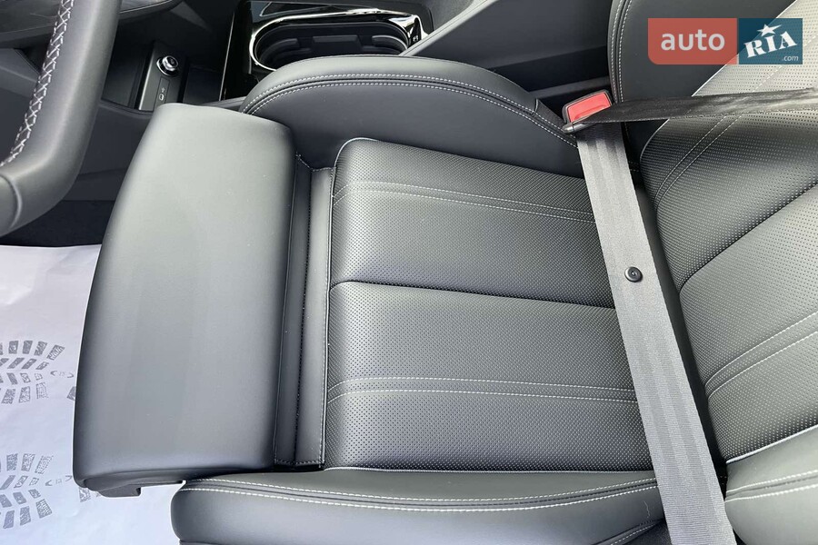 Audi Q4 e-tron - фото 28