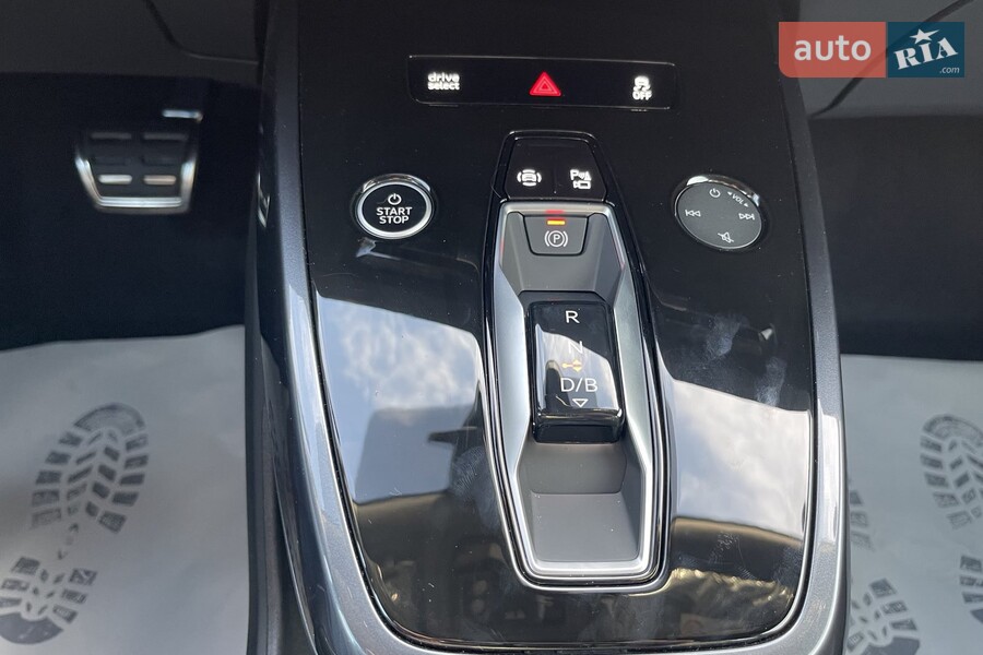 Audi Q4 e-tron - фото 31